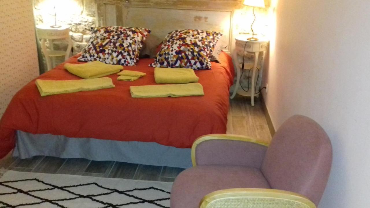 Le Vitrail Chambre Equipee Sans Service Repas Yvetot-Bocage Екстер'єр фото